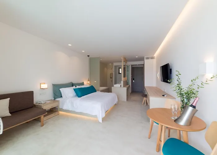 Tsamis Zante Suites (Adults Only)